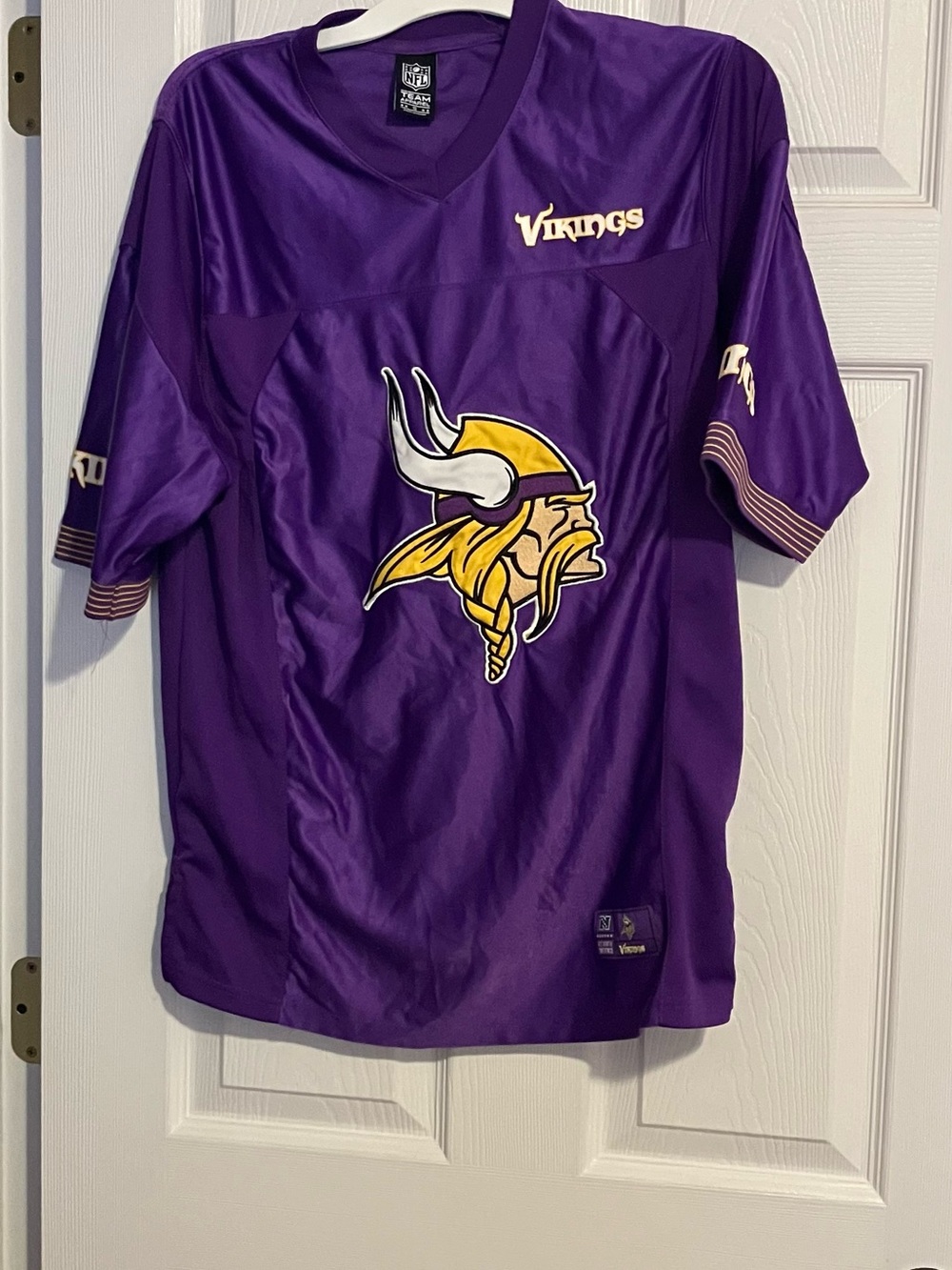 Minnesota Vikings football jersey NFL team apparel brand. Size Small